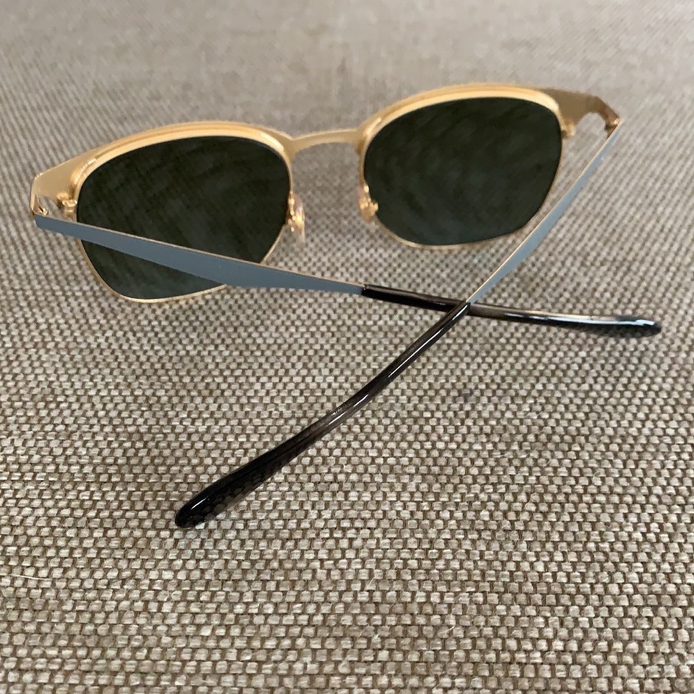 Ray-Ban sunglasses - Picture 9 of 11
